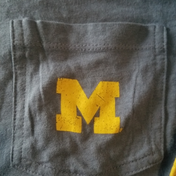 O. League kids sweater size S - Picture 2 of 5
